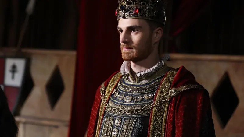 A crowned European ruler appears in the Hungary-focused storyline of Mehmed Fetihler Sultani Episode 71.